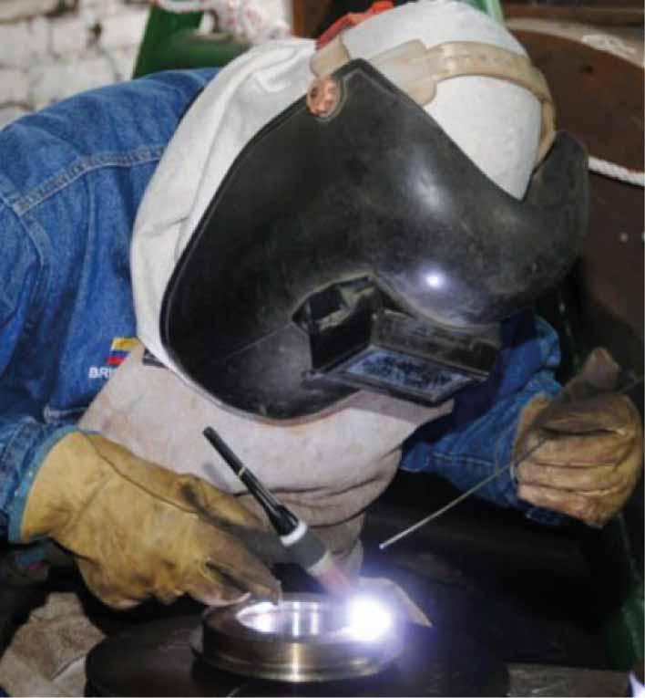 Galería logo r&d ingenierÍa multiservicios foto soldadura 01